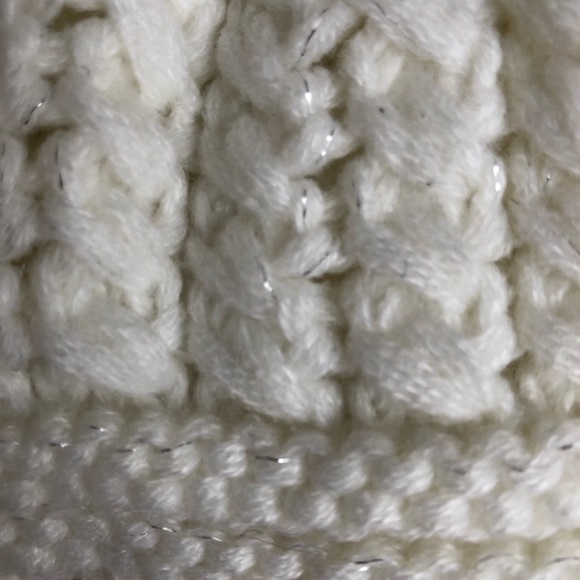 Max Studio Winter Toque - Picture 4 of 4